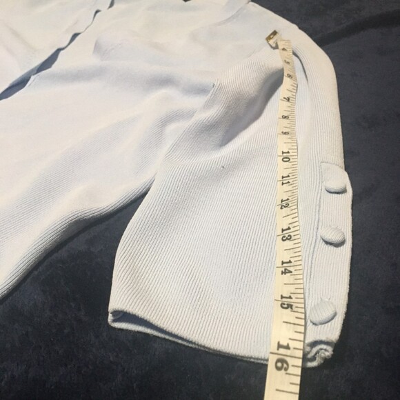 ✨️4 For $20✨️ Cardigan L baby blue v-neck 3/4 sleeve button down Coastal Preppy - Picture 4 of 5